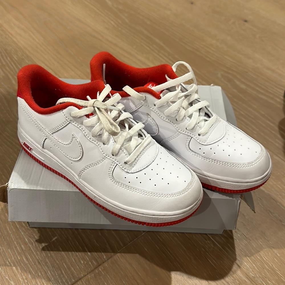 Nike White and Red Air Force Ones for kids . 3Y good condition